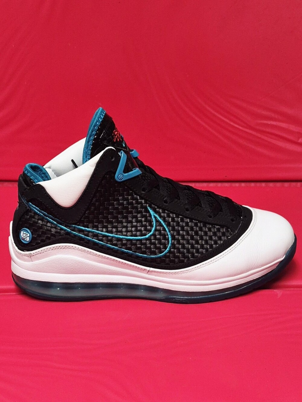 Nike Air Max Lebron 7 NFW Red Carpet Shoes #CU5133-100 size 8.5